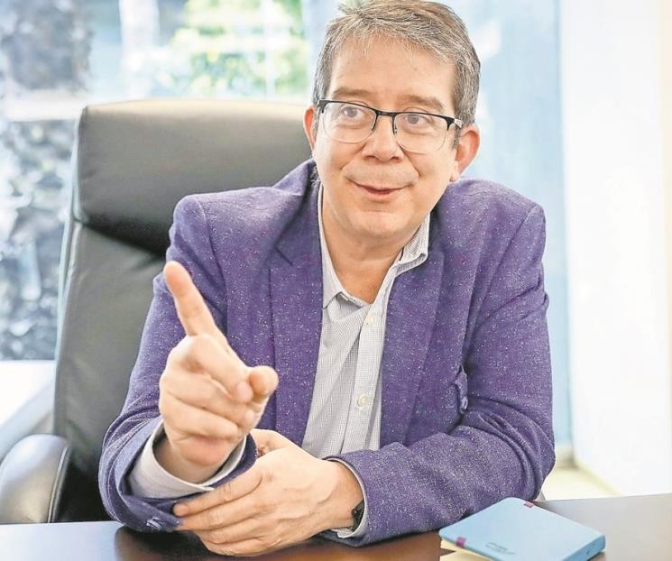 Villamil defiende compra de antenas fantasma