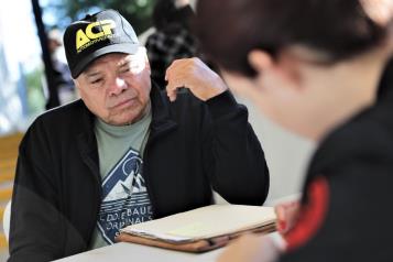 Brinda municipio de Santiago testamentos a bajo costo