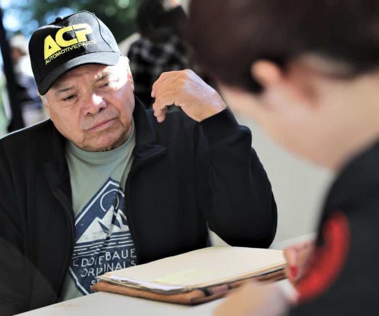 Brinda municipio de Santiago testamentos a bajo costo