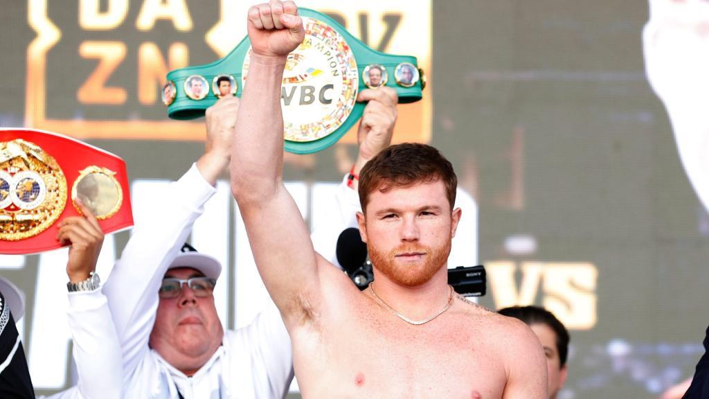 Presiona Benavidez a Canelo para pelear con él