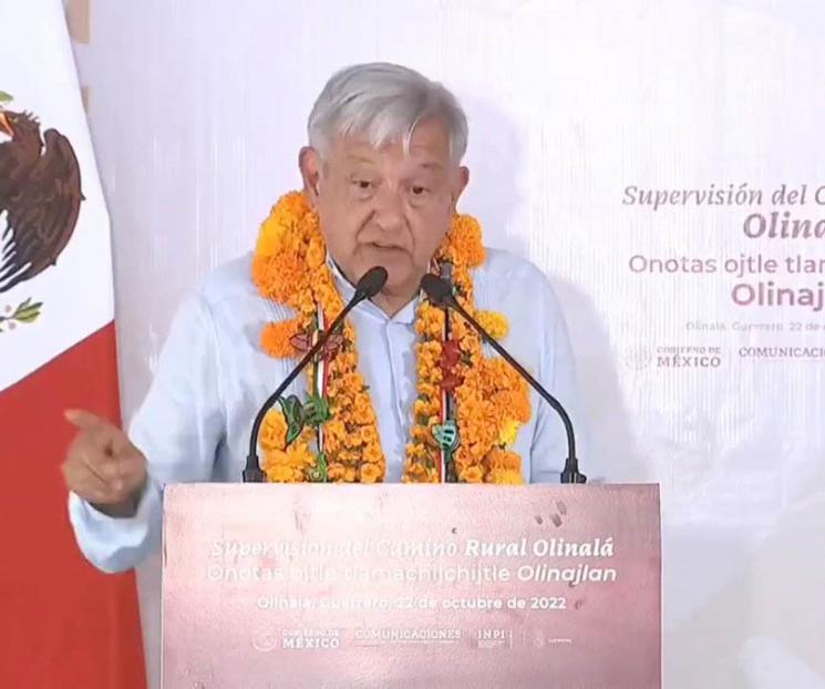 Acepta AMLO que no hay medicamentos