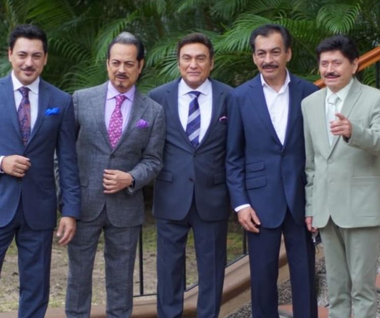Los Tigres del Norte reciben trágica noticia en concierto