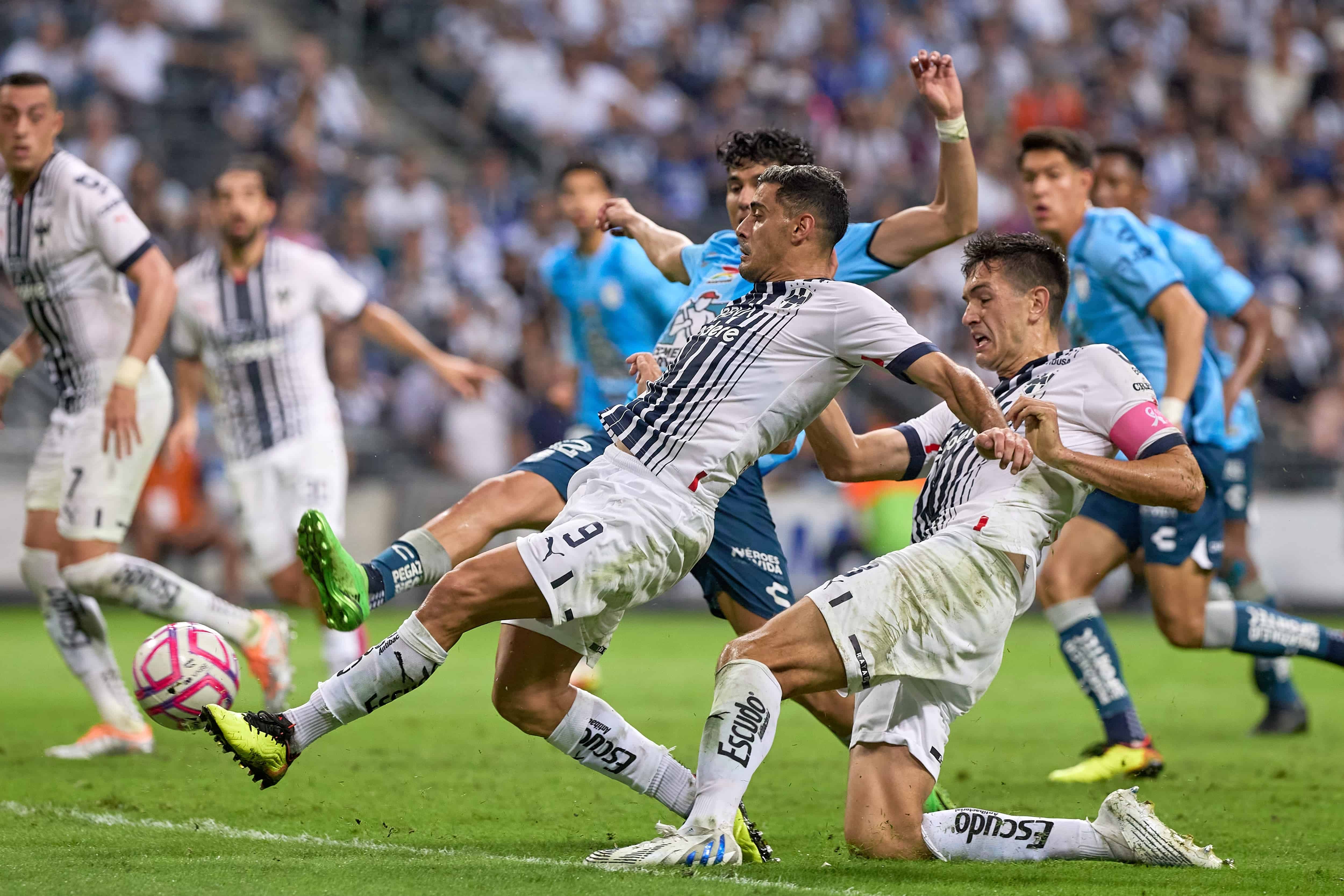 Monterrey intenta abrir el marcador, pero no concreta.