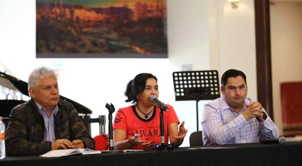 Dramaturgos de Baja California debaten en Los Pinos