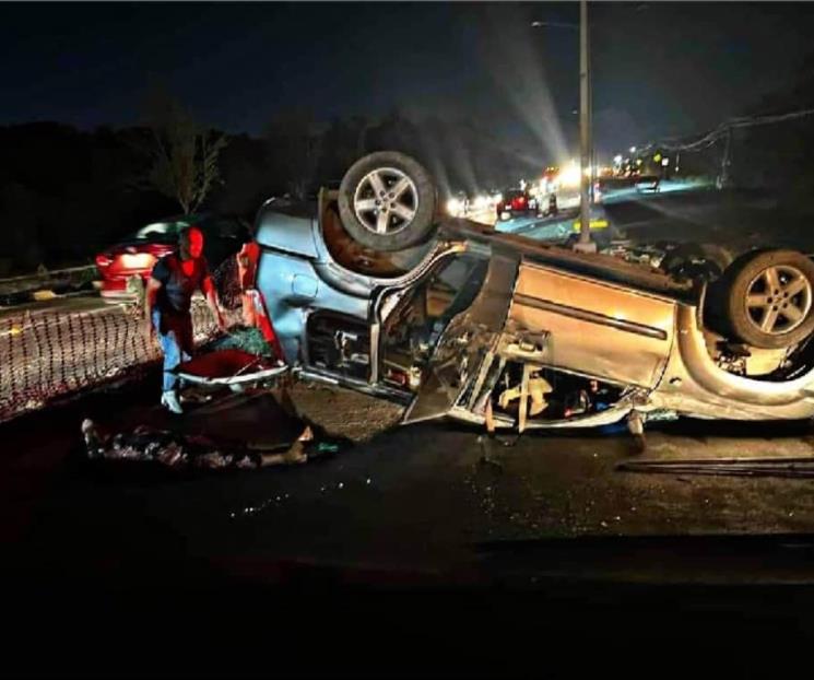 Sufre volcadura en Juárez