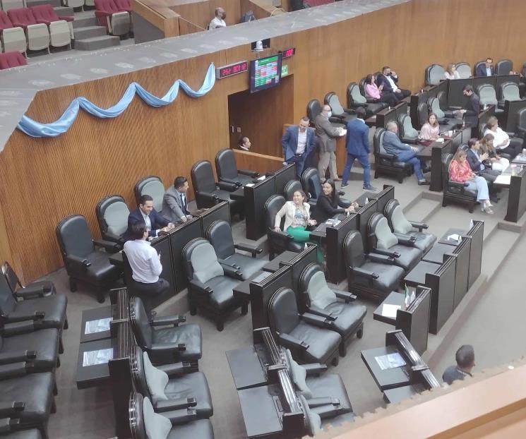 Analizarán diputados militarización de las calles