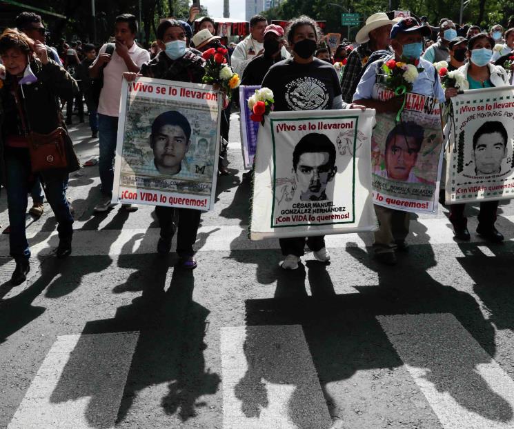 Investigación por Ayotzinapa seguirá a pesar de Sedena