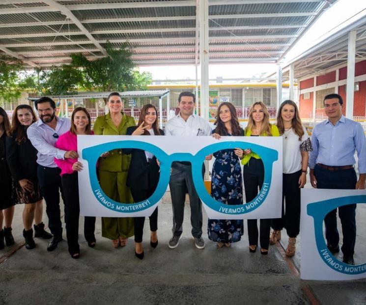 Reconoce Paco a Club Rotarios