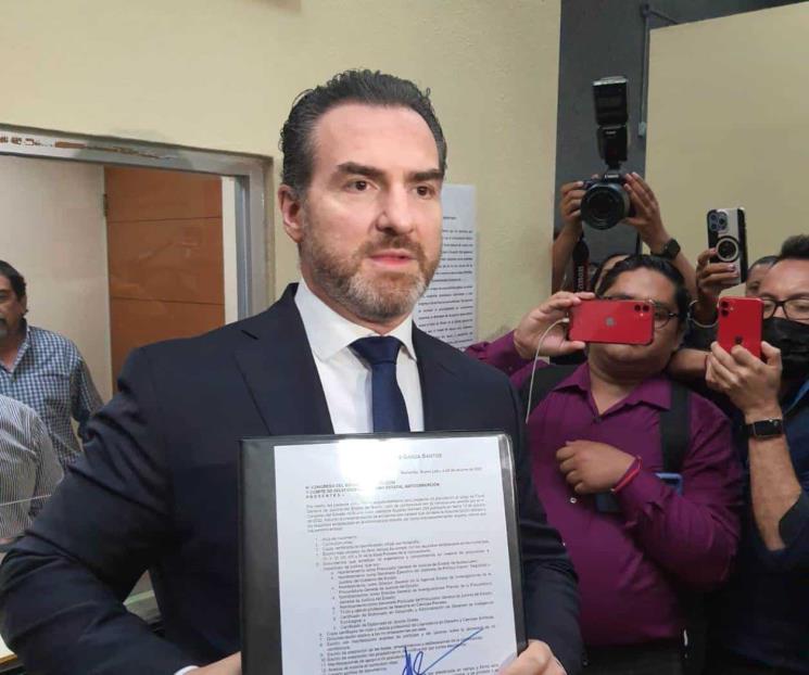 Yo quiero ser el fiscal de Nuevo León: Adrián de la Garza