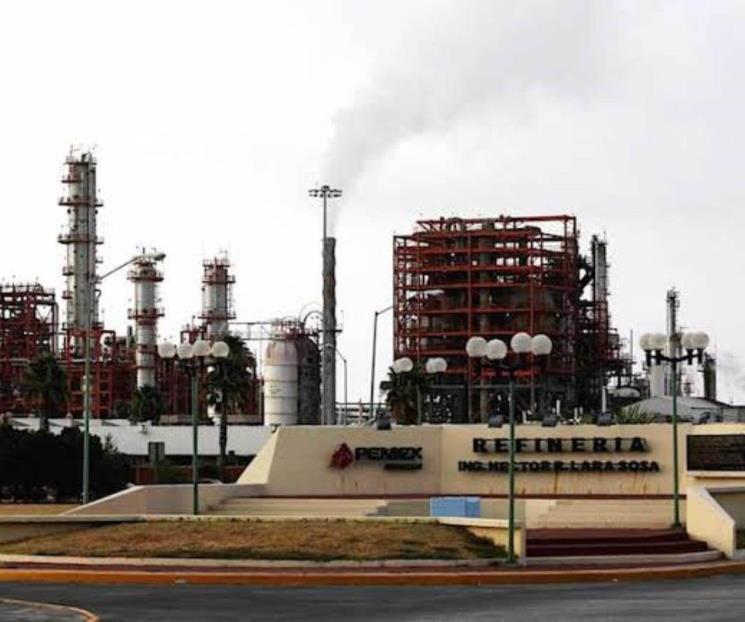 Convoca Samuel a Pemex a Plan de Calidad del Aire