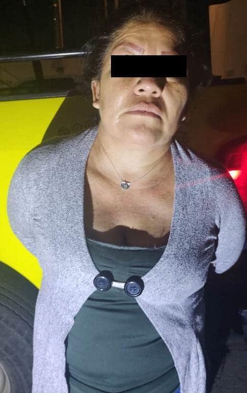 Detienen a pareja rijosa