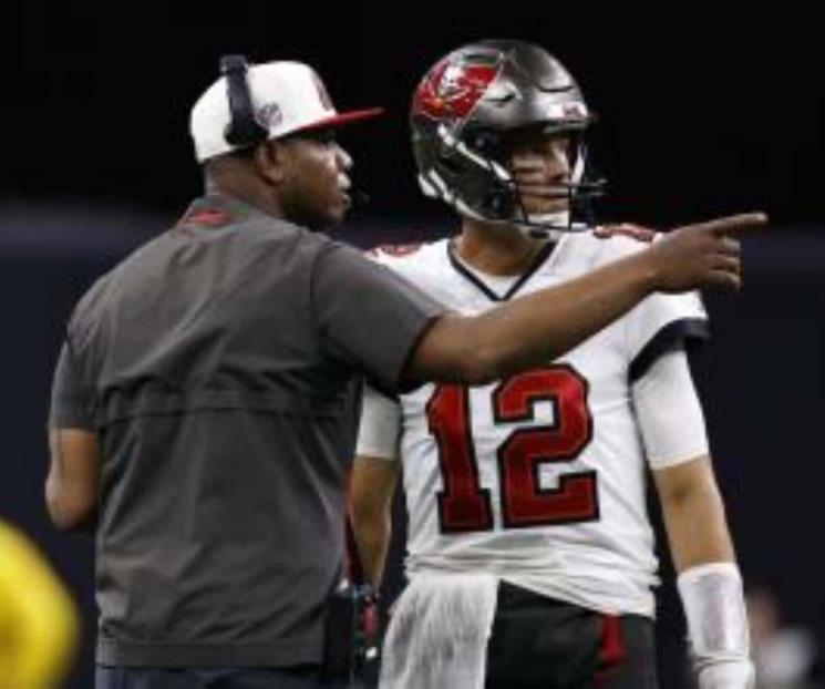 Divorcio ha afectado a Tom Brady, aceptan en Tampa Bay