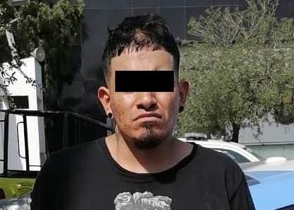 Cae con moto robada