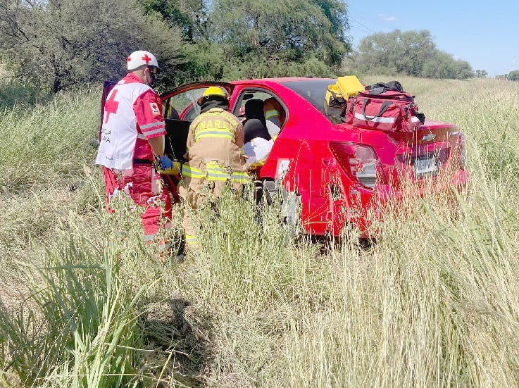 Un motociclista perdió la vida en forma trágica, al ser impactado por un automóvil que invadió su carril