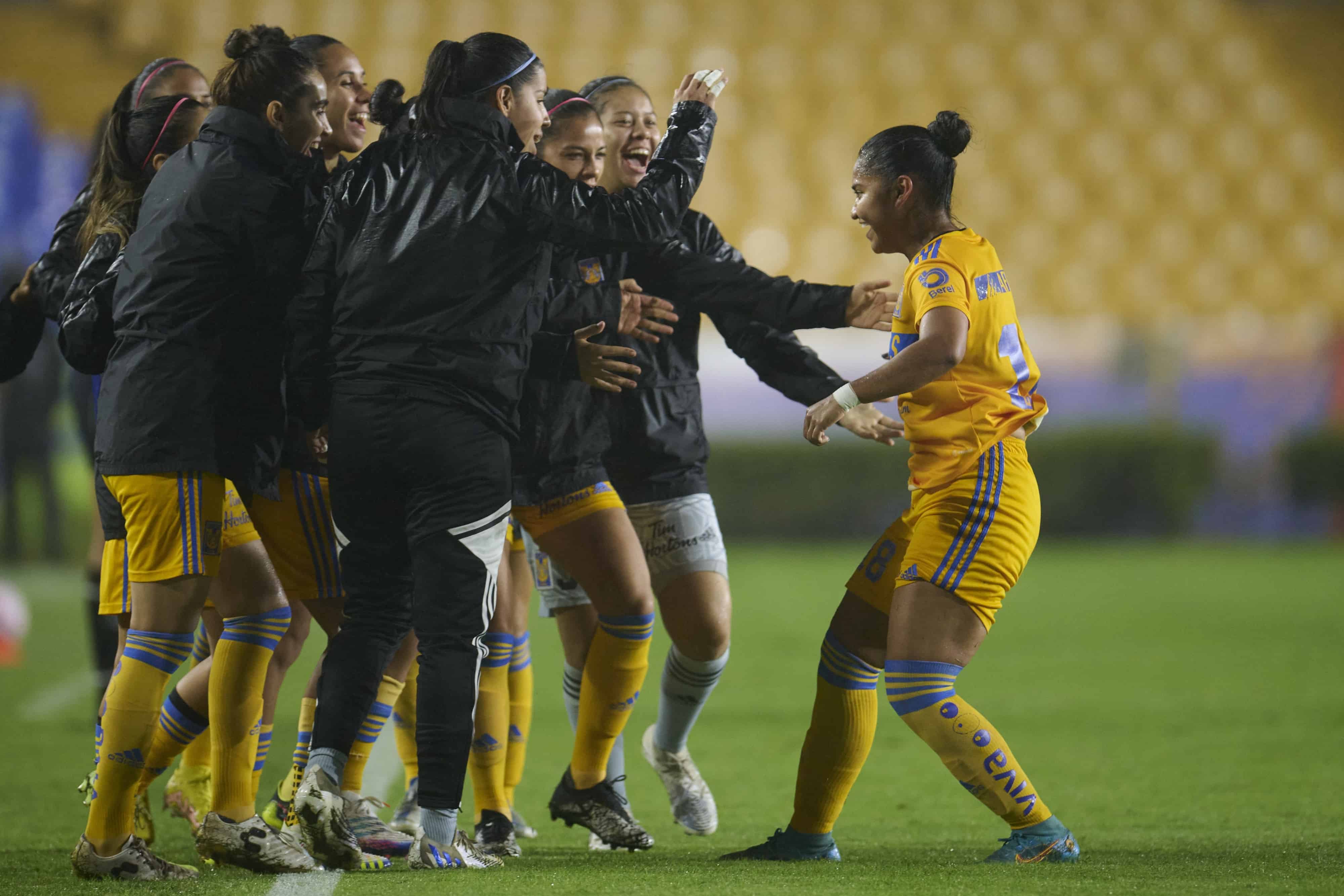Belén Cruz hace el 3-0.
