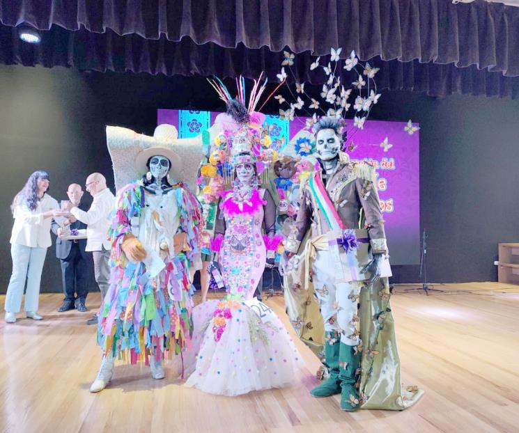 Premian a ganadores del concurso “Catrín o Catrina 2022”