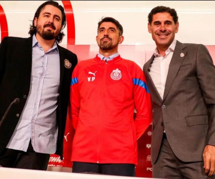 Presentan las Chivas a Paunovic