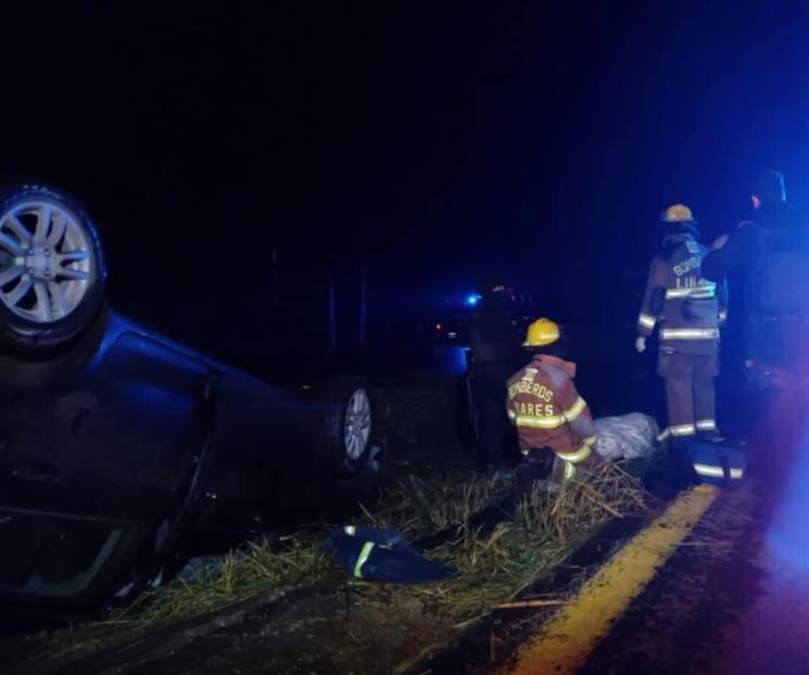 Accidente deja a una mujer sin vida y tres lesionados