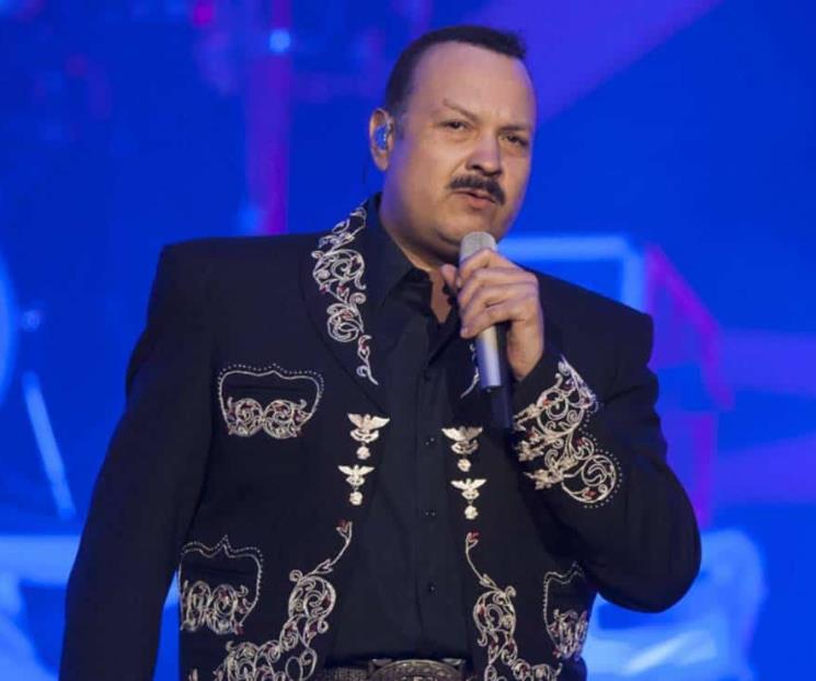 Pepe Aguilar da positivo a Covid