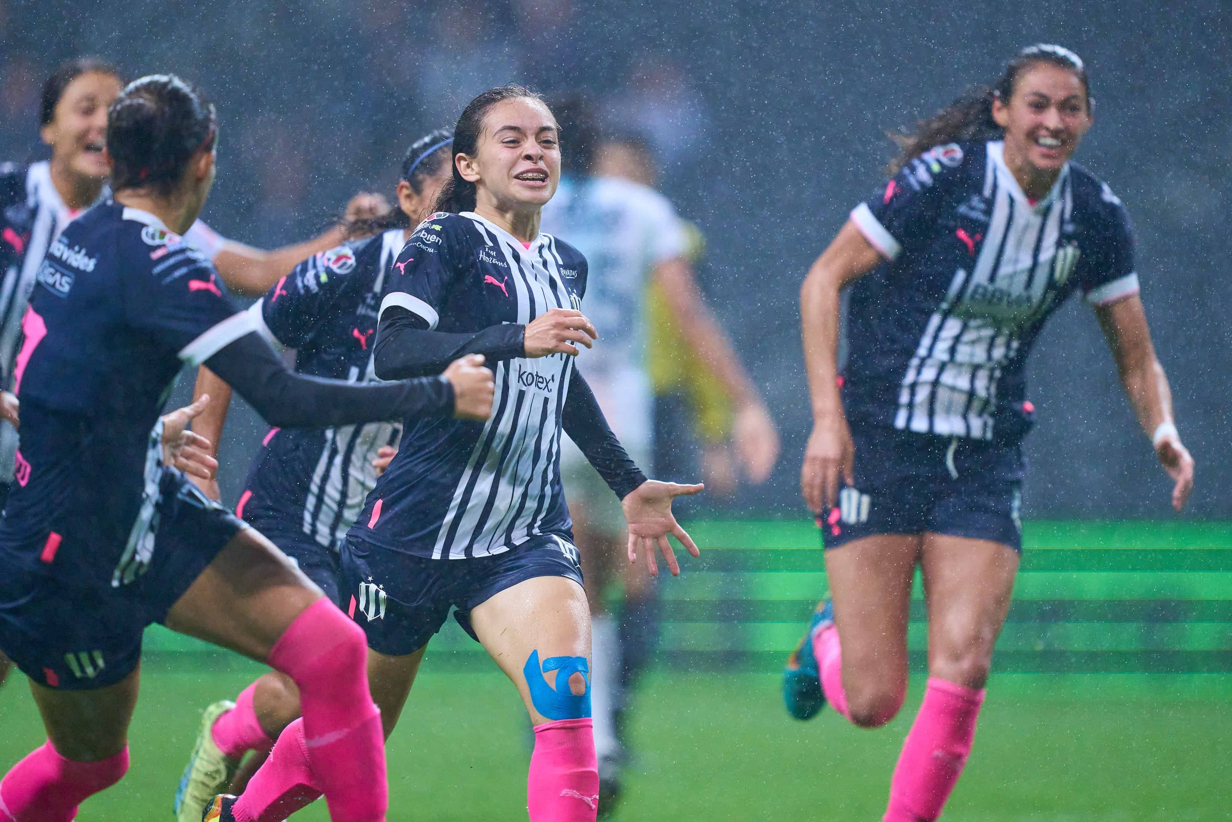 Aylin Aviléz hace el 3-0.