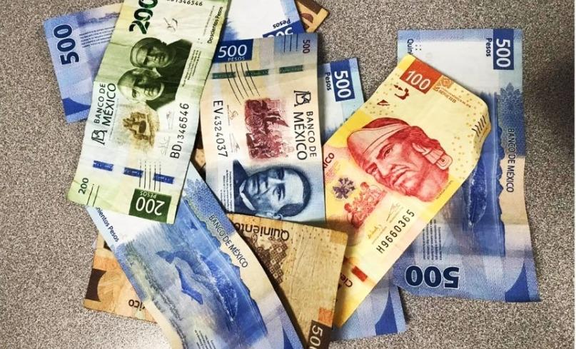 Peso mexicano extiende ganancias ante el dólar
