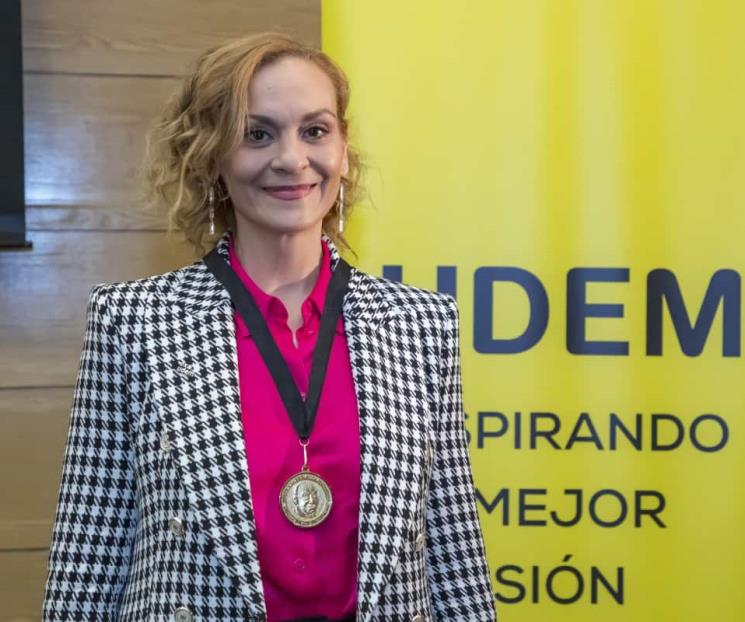 Gana Gabriela Mitri Medalla Horacio Guajardo de la UDEM