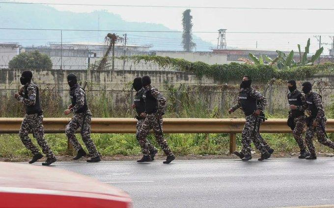 Nuevo motín en Ecuador deja 15 agentes heridos