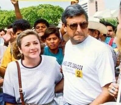 Condena liguen a su fallecida esposa con el Jefe de jefes Condena liguen a su fallecida esposa con el Jefe de jefes