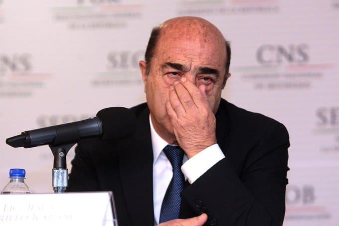 Revela AMLO apoyo a Murillo Karam desde FGR