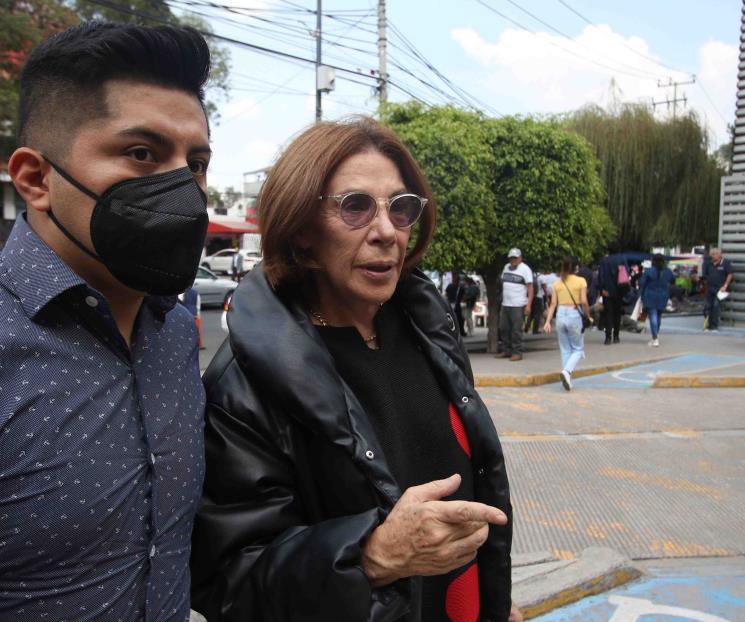 Inicia proceso de Sabina Berman contra Grupo Salinas