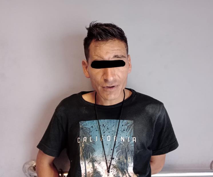 Intenta ladrón sobornar a policías