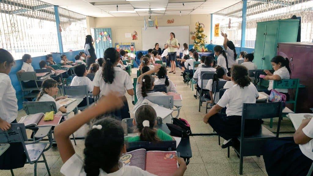 Recorte pega a la educación de niños