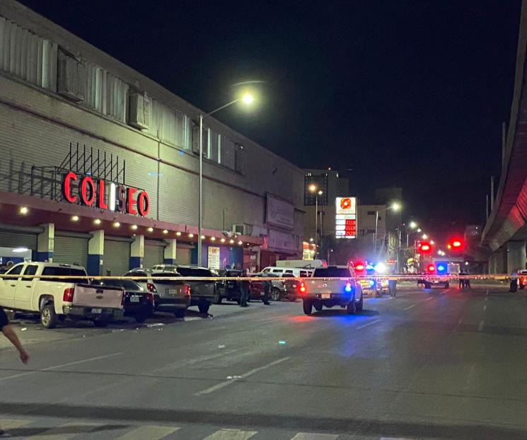 Ejecutan a hombre afuera de la Arena Coliseo