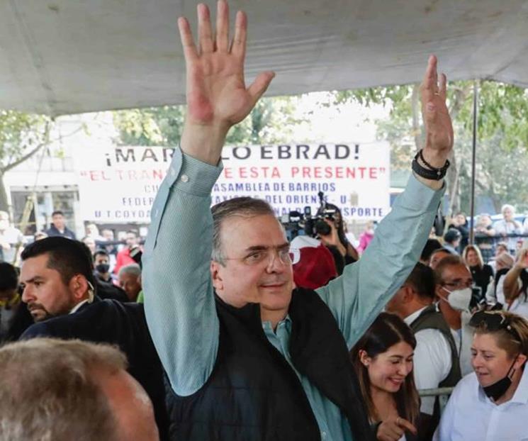 Ebrard ofrece continuidad con cambio