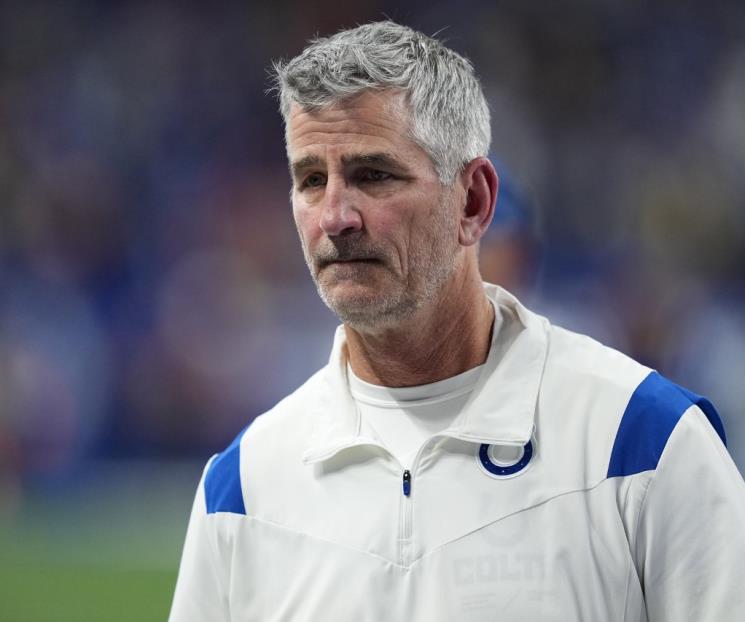 Cesan Colts a Reich y buscan entrenador en jefe