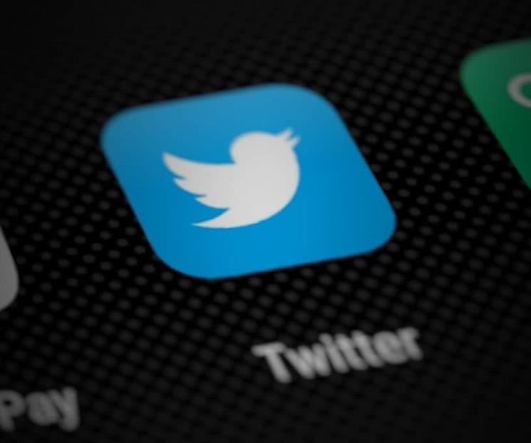 Piden regreso de empleados tras despidos en Twitter
