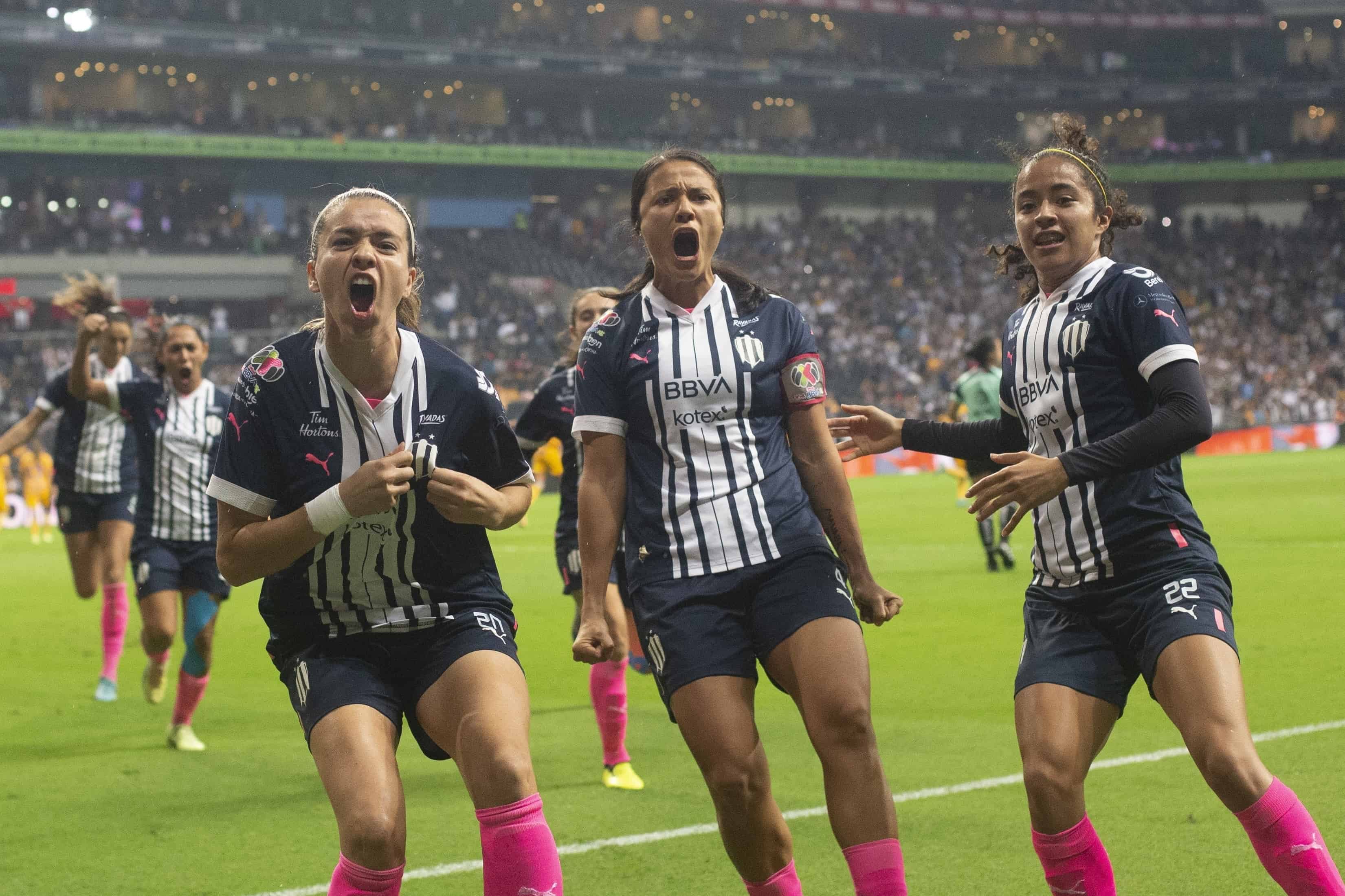 Rebeca Bernal hace el 1-0.
