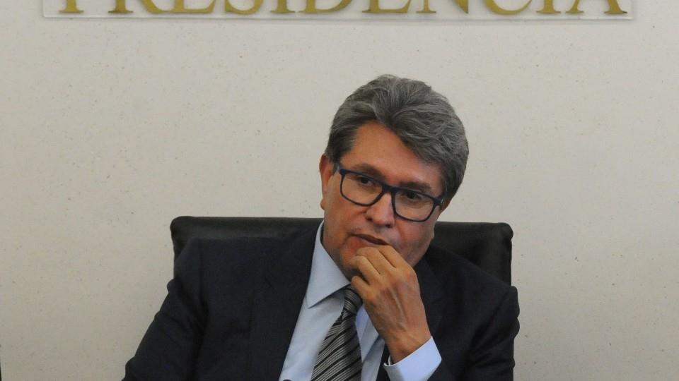 Amparan a Monreal contra menciones de Sansores