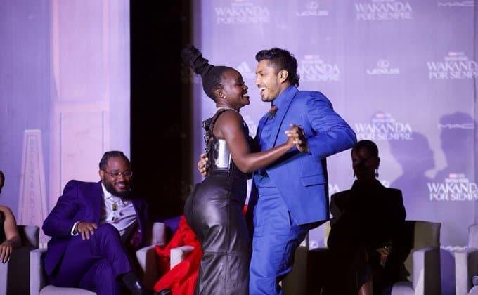 Le sacan brillo a la alfombra roja de Black Panther
