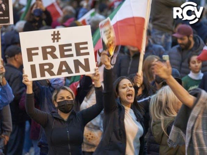 Busca Irán acallar voces femeninas arrestando periodistas