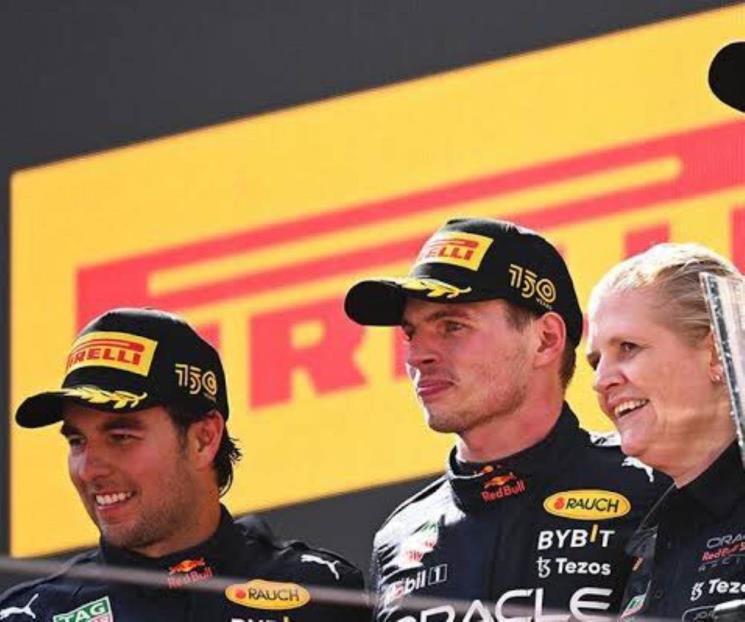 Ven que Max es medio segundo más rápido que Checo