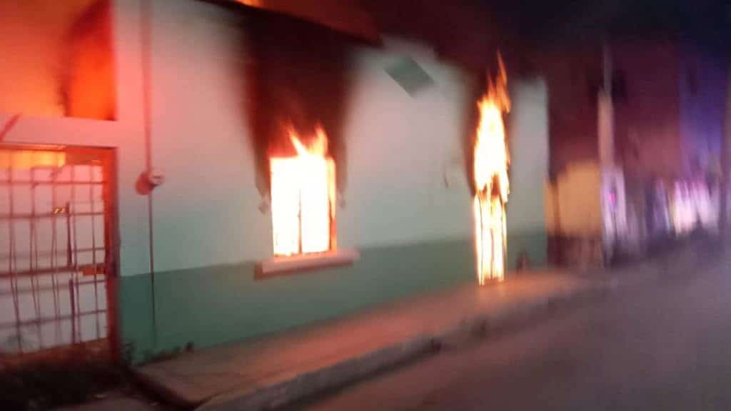 Una familia del municipio de Linares, perdió todas sus pertenencias, al incendiarse su vivienda