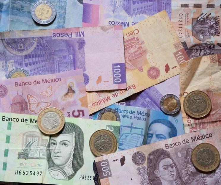 Súper peso se fortalece tras aumento de tasa de Banxico