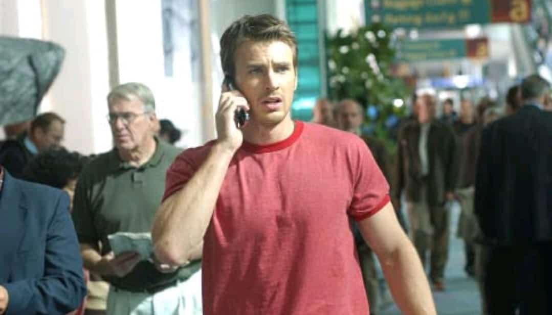 Su primer protagónico llegó con Celular: Llamada desesperada (2004), en la que interpretó a Ryan