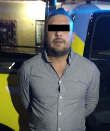 Detenido en posesión de mariguana y un arma corta