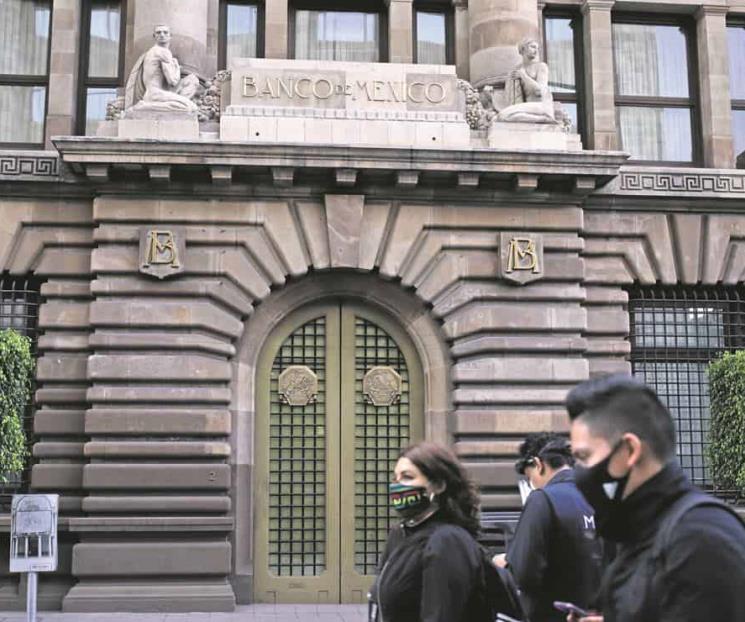 AMLO respeta decisión de Banxico de aumento de tasa