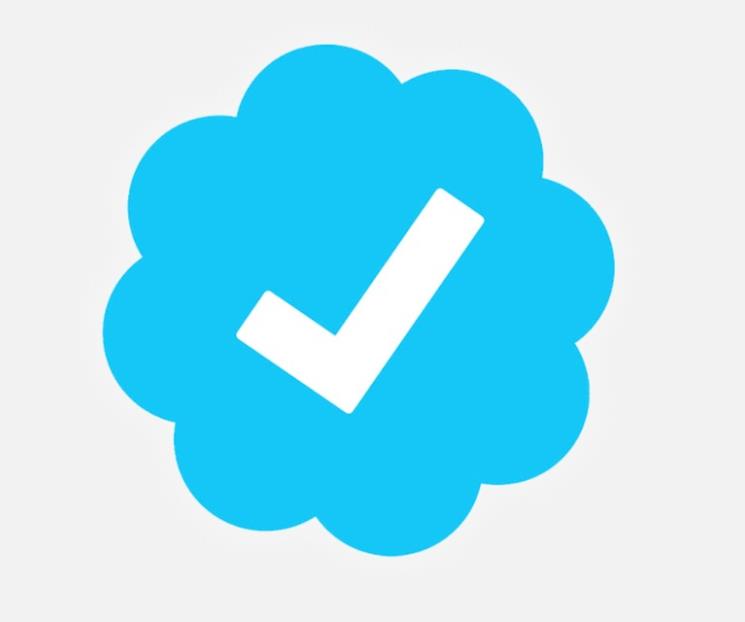 Desactivan ‘Twitter Blue’ tras invasión de cuentas falsas