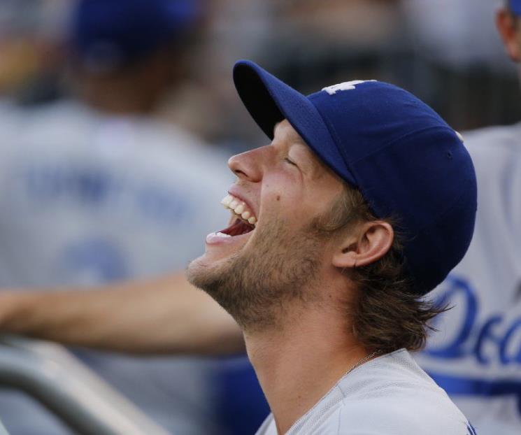 Renueva Kershaw con los Dodgers