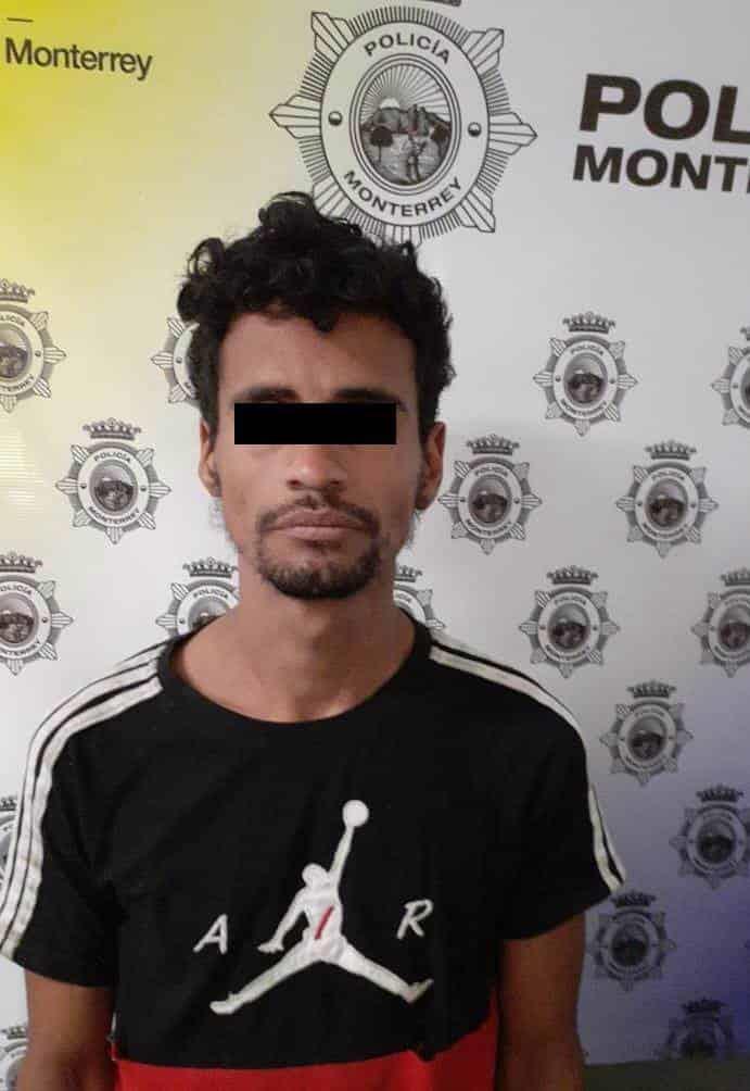 Cae por escandaloso; lo ligan con asalto