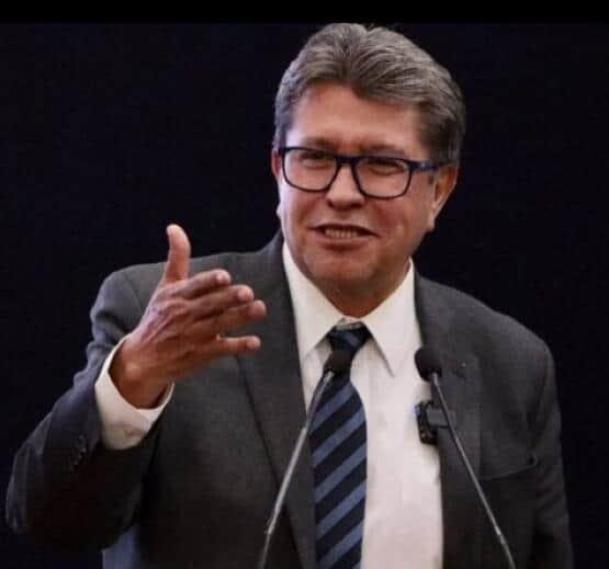 Le abre las puertas Grupo Plural a Monreal